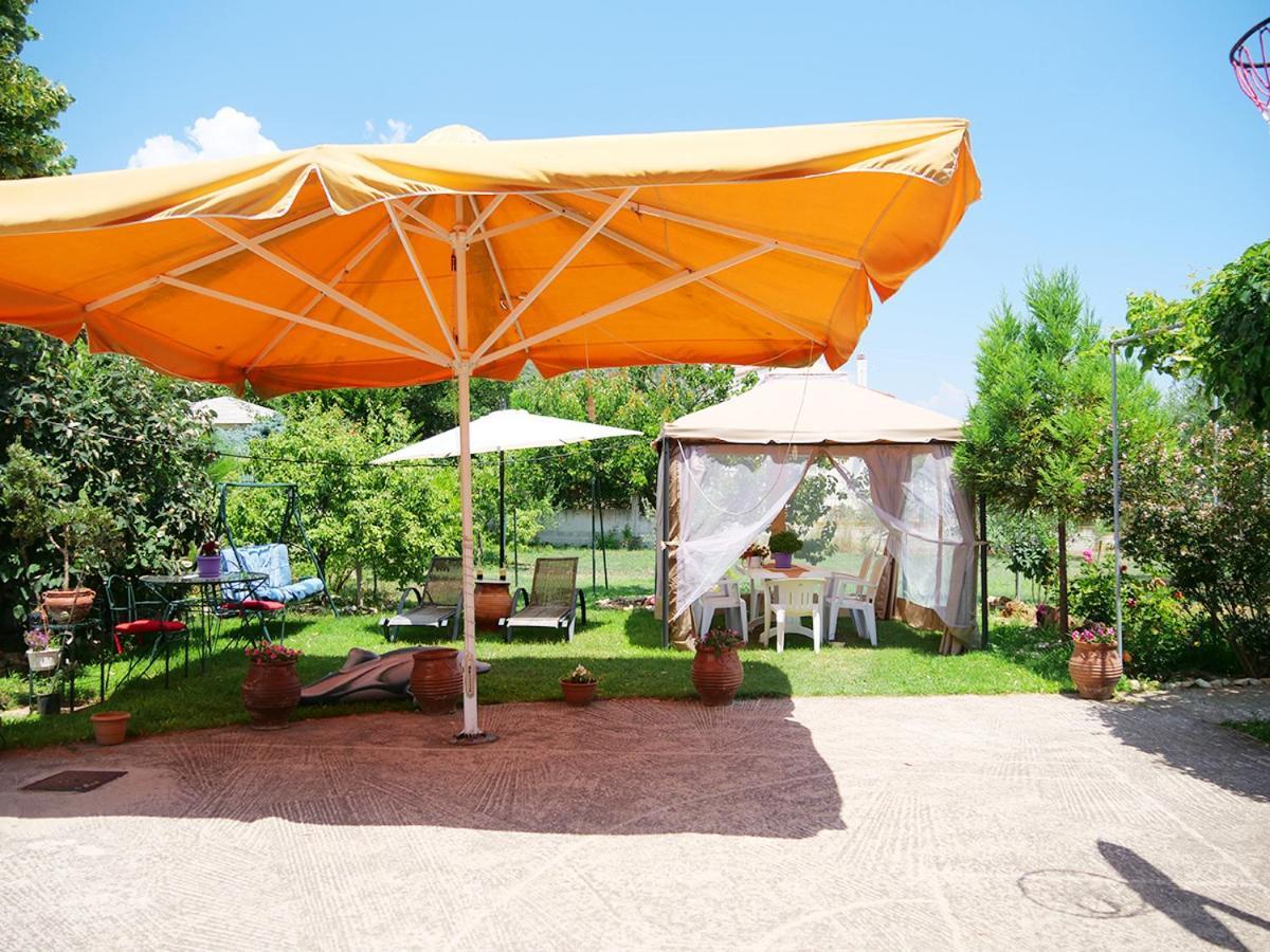 Villa Verde 200 Meters From The Beach Nea Iraklitsa Exterior foto